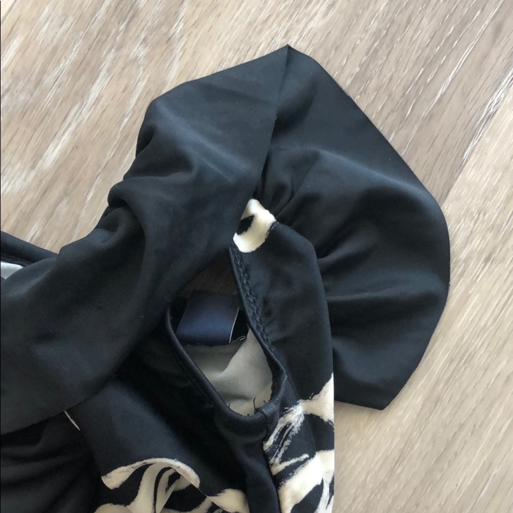 🌺HP🌺Gap Havana swimsuit - Picture 4 of 4